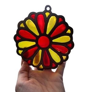 Vintage stained glass flower trivet 😍